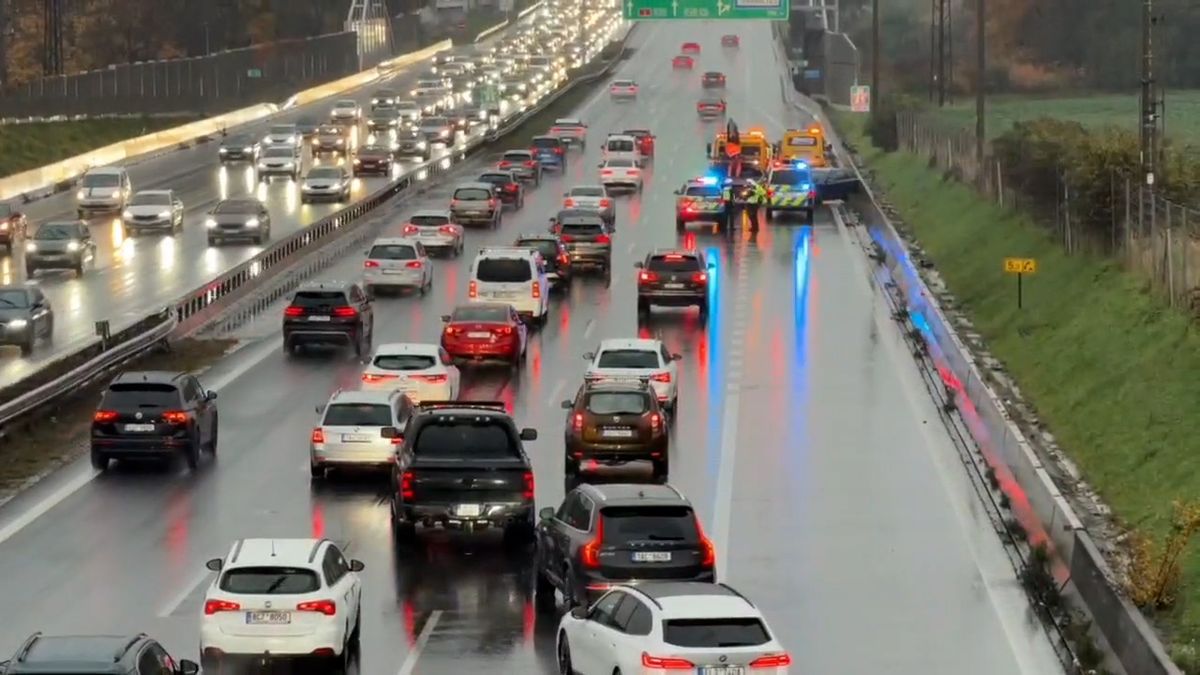 Provoz na D1 komplikují nehody